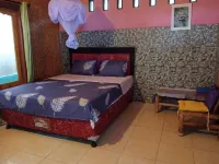 Pelangi Homestay Bungalow Gili Gede Hotels in Gili Asahan