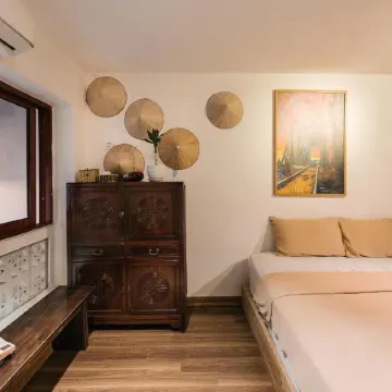 Harmony Homestay - Hanoi Homestay in Old Quarter Отели рядом с достопримечательностью «Храм Нгоксон»