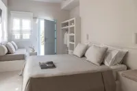 Om Living Milos