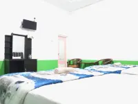 Puspa Tiara Syar'i Guci Mitra RedDoorz Các khách sạn ở Bumijawa