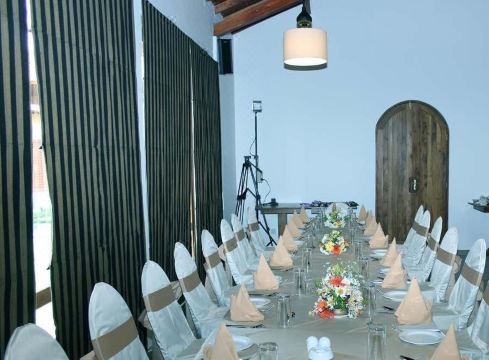 톰푸칸담 빌리지 리조트