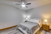 Downtown Columbia Falls Condo 16 Mi to Ski Resort
