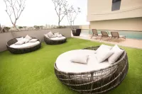Paradigm Residence By The one - upstair of paradigm mall JB