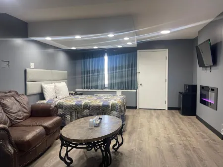 Midway Inn & Suites Отели в г. Алзип