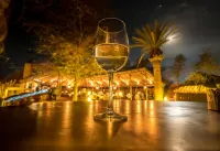 Bagatelle Kalahari Game Ranch - bar