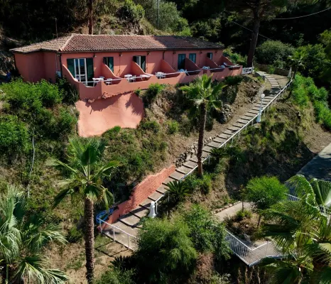 Hotel Calysea Tropea - Breakfast & Brunch Until 13-00 Included - Free Private Parking - 3-Star