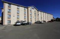 Pomeroy Inn & Suites Fort St. John