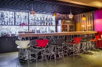 Ibis Porto Alegre Assis Brasil Hotels in Gravatai