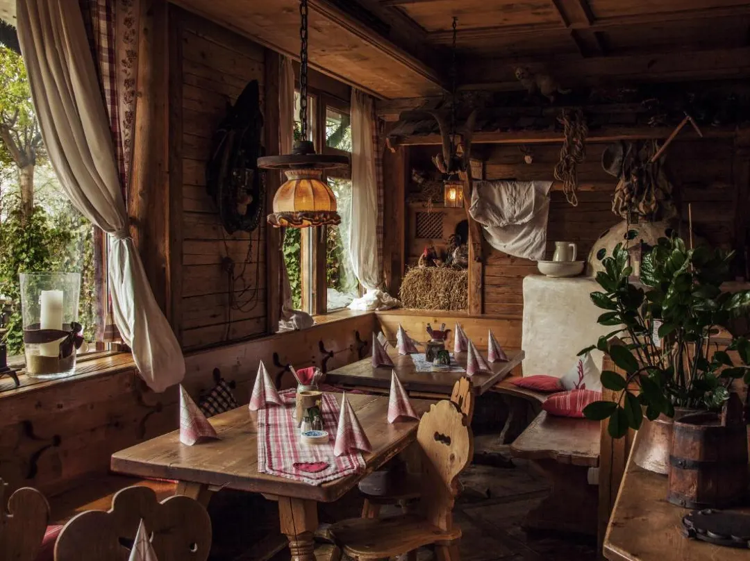Hotel Almwirt - Vaterstetten