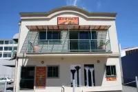 Astray Motel Hotels in Holdens Bay