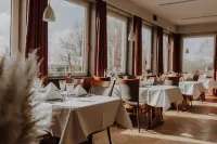 Hotel Zur Treene Hotel di Husum