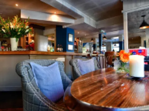 The Bridge Pub & Rooms Hotels in Richmond upon Thames