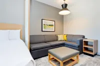 Hyatt Place Kelowna Hotels near Ben Lee Park