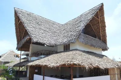 Pole Pole Beach House Hotels in 