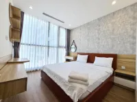 Vincom Plaza Vinhomes Sky Lake Pham Hung My Dinh