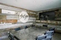 Scp Seven4One Hotel