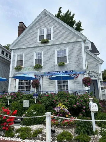 Harborview Inn