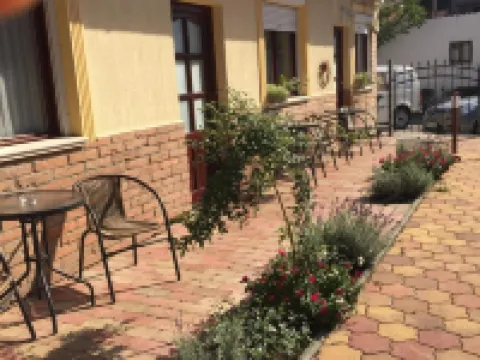 Guest House Romantika Panzio Hotels in Gyula