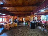 Mountain View Lodge - 1 Minute from Lukla Airport - breakfast