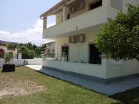 Ammos Hotels in Roda