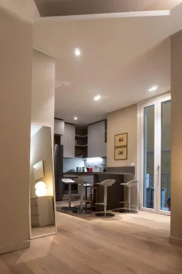 Milano Duomo Apartment for 6 - Apartments