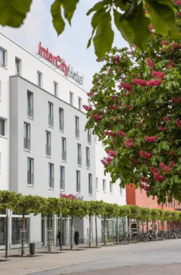 因戈爾施塔特城際酒店 鄰近Ingolstadt Hbf的酒店