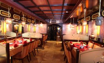 Al Bahjah Hotel