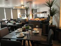 Bras Palace Hotel Hotels near ميجا بولو مودا