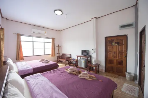 Mountain View House Hotels in Sangkhla Buri District