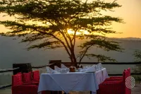 Serengeti Serena Safari Lodge Hotels in Robanda