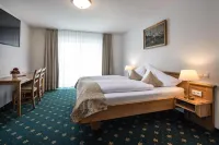 Hotel Schwabenwirt Hotels near Berghof