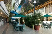 Days Inn by Wyndham Lethbridge