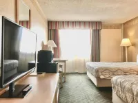 Brentwood Inn & Garden Hotels in Farmington