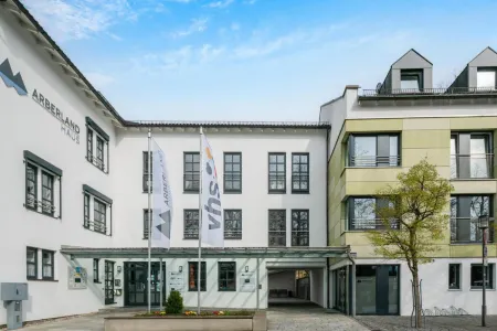 Arberland Tagungshaus Отели в г. Лаллинг