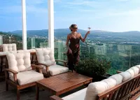 Bayview Hills Luxury Residences Hotels in Kavac