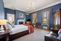 Clydesdale Manor Hotels in Blackmans Bay