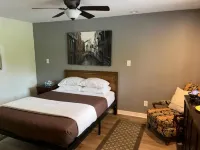 나이츠하데 인 & 가든 카밀루스 호텔