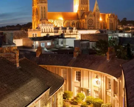 Mannings Hotel Hotels in Truro