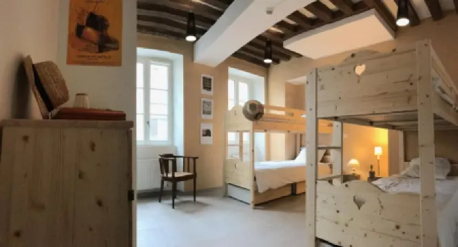 特雷尼旅館 - 青年旅舍