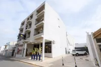 大學飯店