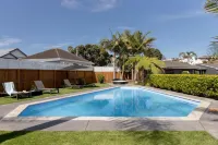Cobblestone Court Motel - Wenzel Motels فنادق في تاورانغا