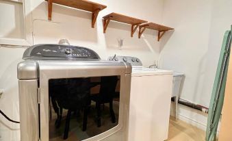 Newly Renovated Home in Central Aurora