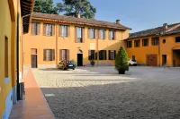 Corte Certosina Hotels in Trezzano sul Naviglio