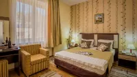 Hotel Rina Cerbul โรงแรมใน