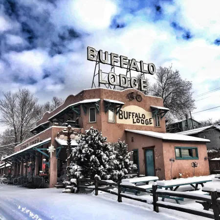 Buffalo Lodge Bicycle Resort - Amazing Access to Local Trails & the Garden Отели рядом с достопримечательностью «Сад богов»