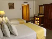 Hotel Maria Cristina Hotels near San Rafael