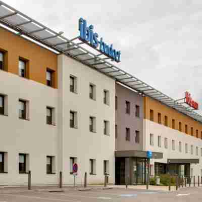 ibis budget Montceau-les-Mines Hotel Exterior