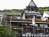 蘇姆瓦維格海藍博格餐廳酒店