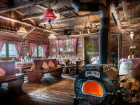 Landgasthof Apfelbeck Hotels in Mamming