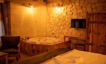 Pome Granate Cave Hotel